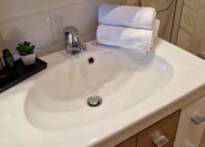 Villa Super Idyllique & Antique Avec Vue Imprenable Olmeto (Corsica)