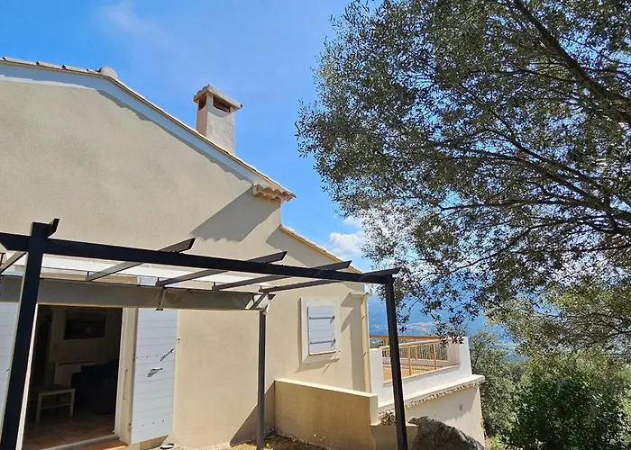 Villa Super Idyllique & Antique Avec Vue Imprenable Olmeto (Corsica)